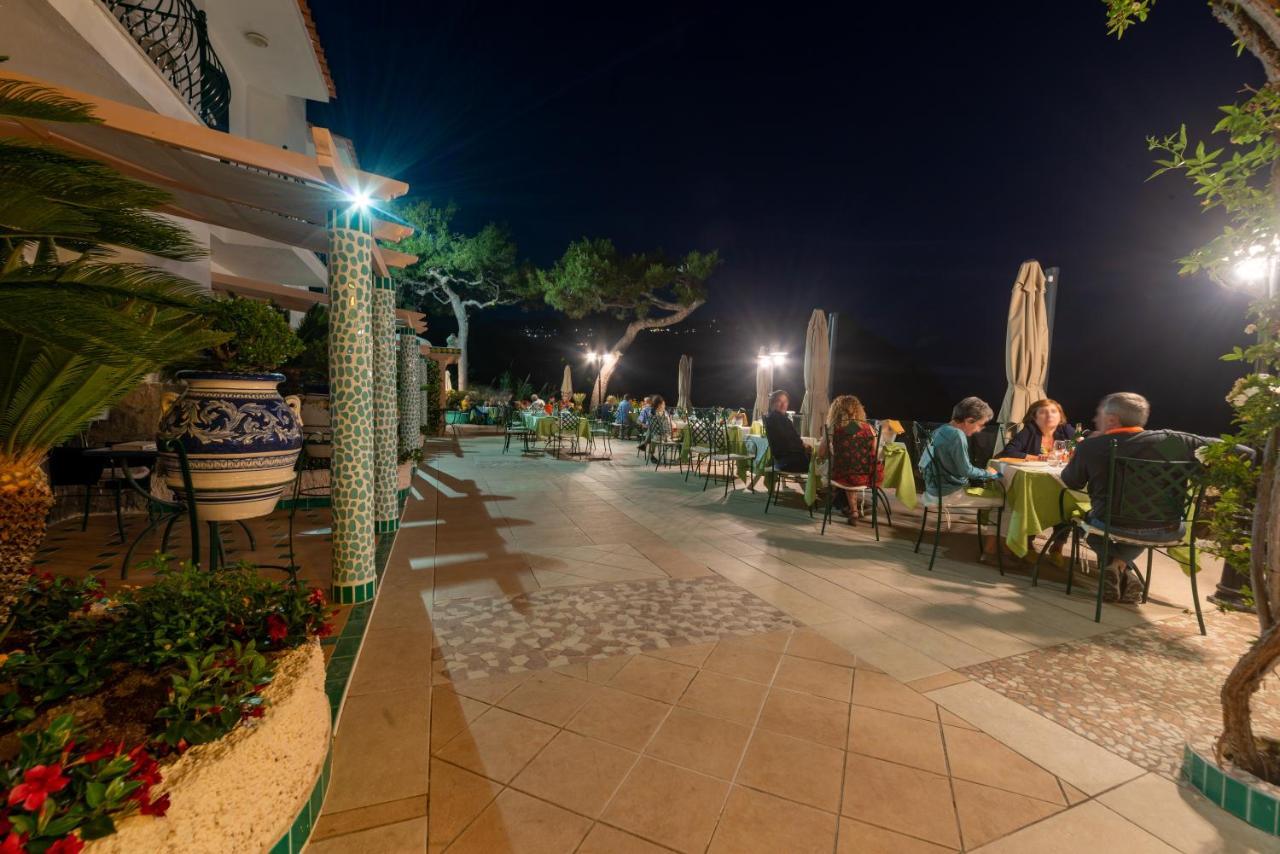 Hotel Villa Bianca Forio  Bagian luar foto