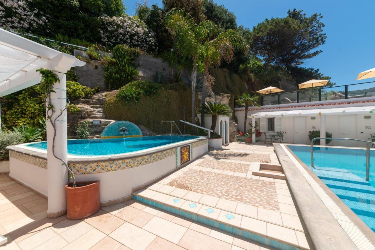 Hotel Villa Bianca Forio  Bagian luar foto