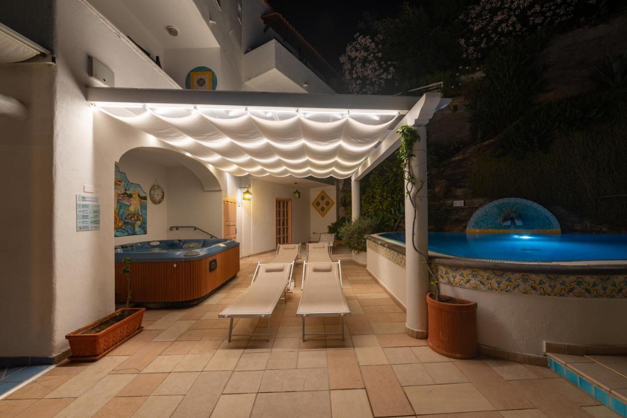 Hotel Villa Bianca Forio  Bagian luar foto