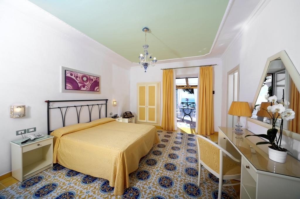 Hotel Villa Bianca Forio  Ruang foto